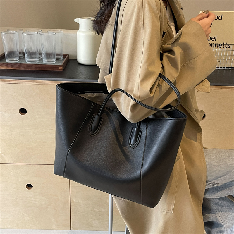 Sacs fourre-tout à fermeture é - Women Bags On Sale avis et prix
