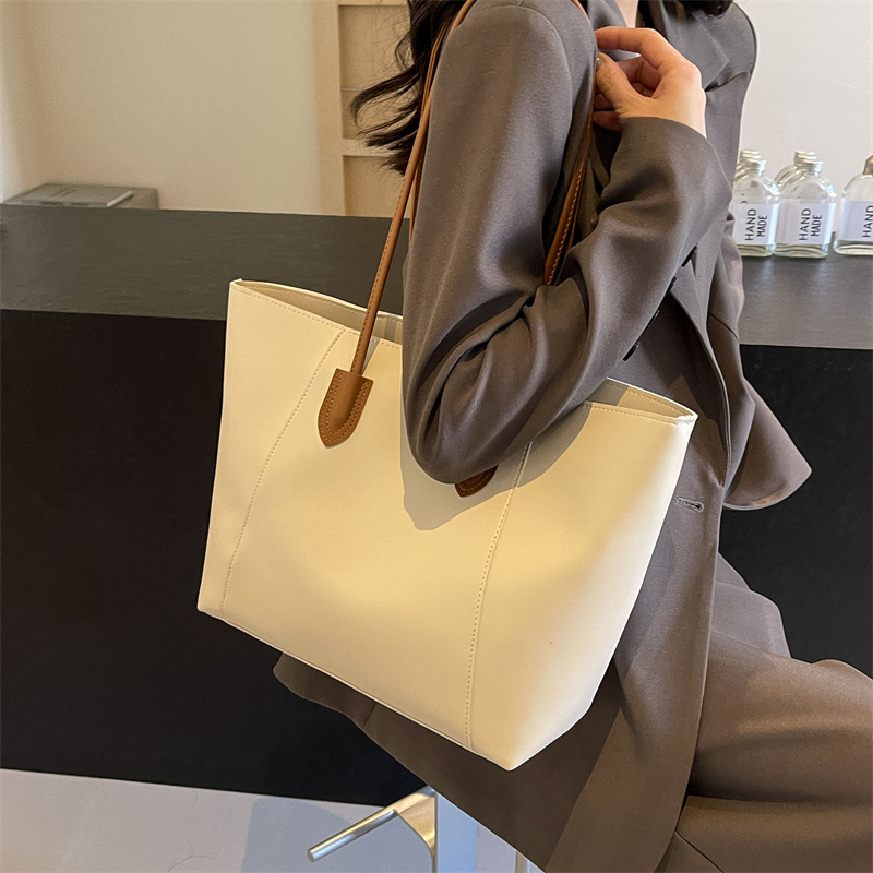 Sacs fourre-tout à fermeture é - Women Bags On Sale avis et prix