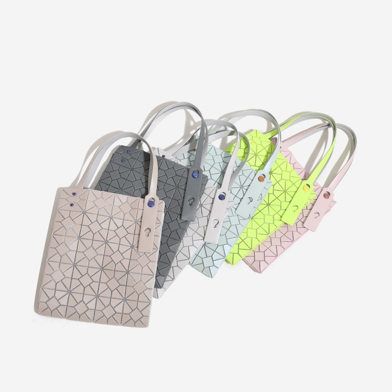 Sac fourre-tout géométrique te - Women Bags 2026 Trends avis et prix